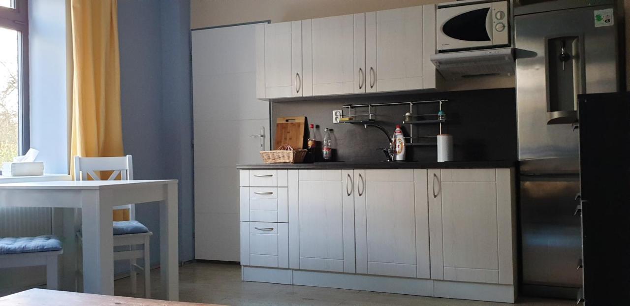 2 Bedrooms House With Enclosed Garden And Wifi At Slezska Ostrava Exterior foto